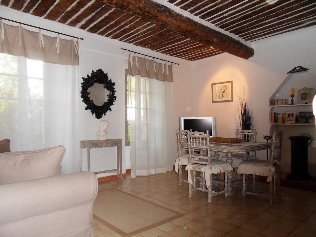 La Maison d'Allouma La Garde-Freinet Chambre photo